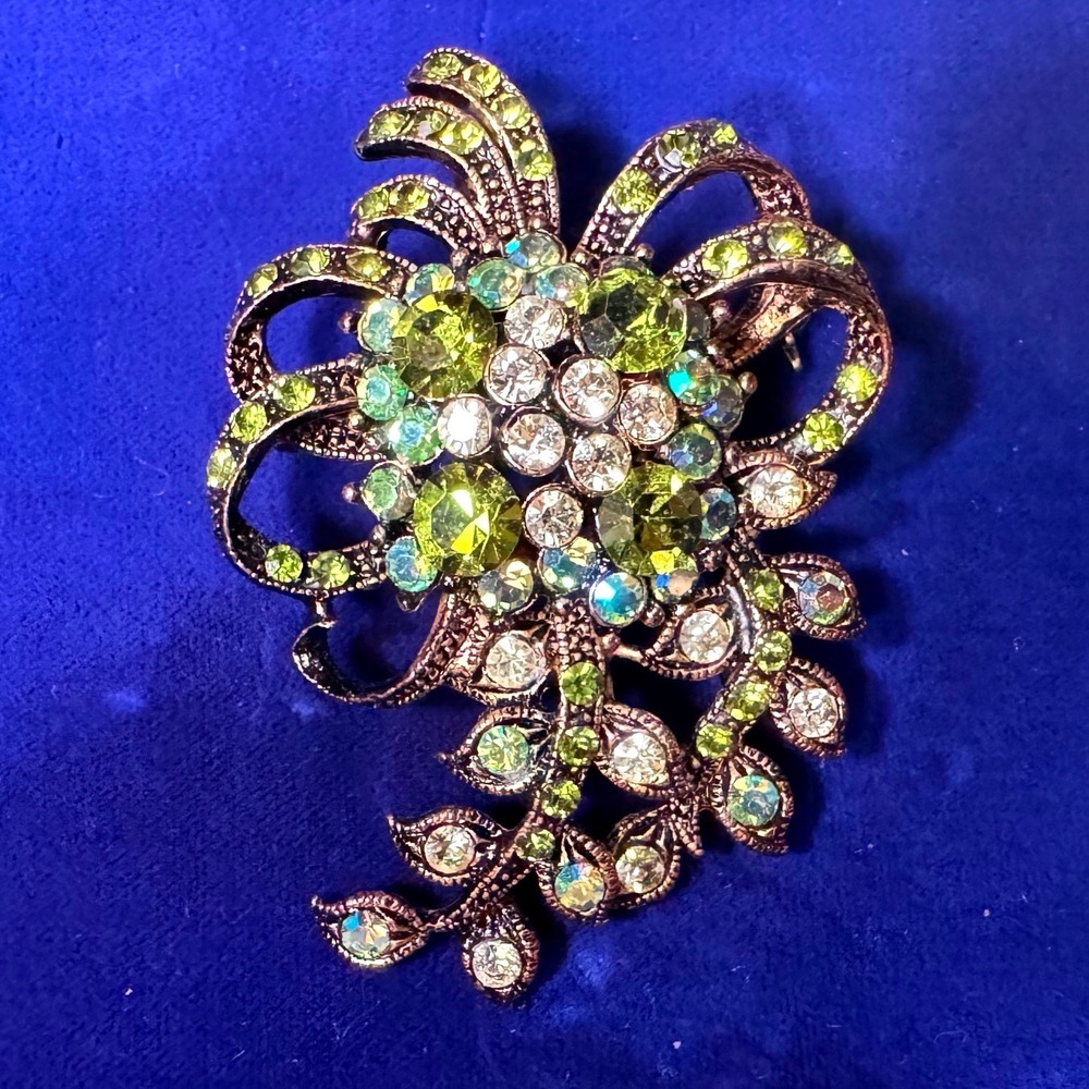 Vintage Style Green Rhinestone Flower Brooch Bronze Tone Floral Pin 2.5 Inch